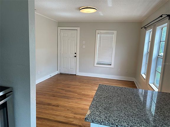 4th image of 1517 E Ellicott St