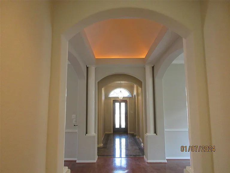 1110 Parkhaven Ln — Photo 5