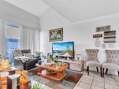 110 Fontainebleau Blvd APT 403, Miami, FL, 33172