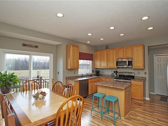 5th image of 38772 Congressional Ln