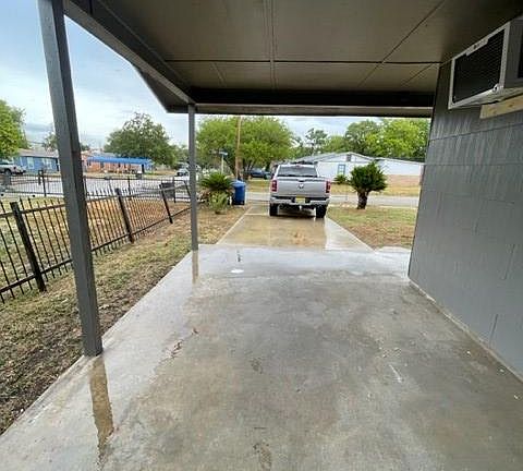 5th image of 5106 Carelin Dr