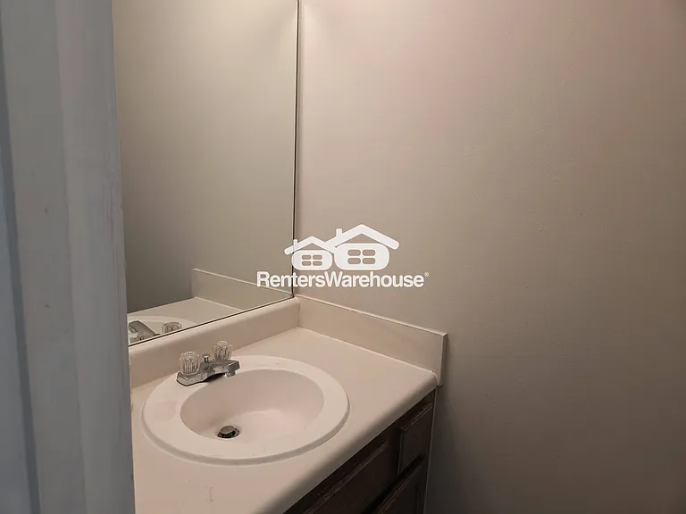 4891 Jenny Dr — Photo 18