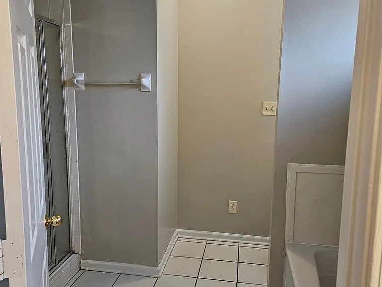 7720 Wolf Hollow Dr — Photo 9