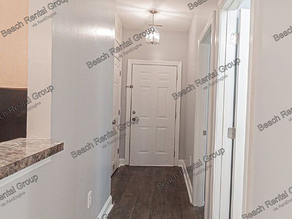 4th image of 2065 Silvercrest Dr #6-D