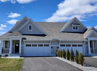 74 Spring Farm Rd, Saint Paul, MN 55127