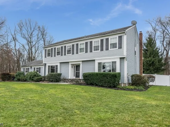 7 Kensington Court, Branchburg Twp., NJ 08853