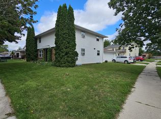 2206 Sunflower Ave, Sheboygan, WI 53081