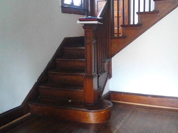 Hardwood Front Foyer & Stair