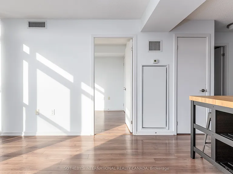 36 Lisgar St #LPH03E — Photo 9