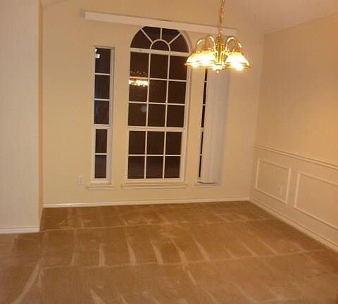 2nd image of 1557 Warwick Dr