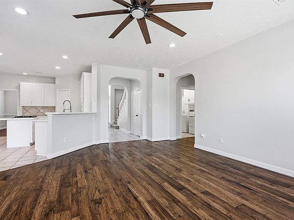 3rd image of 11726 Imperial Woods Ln
