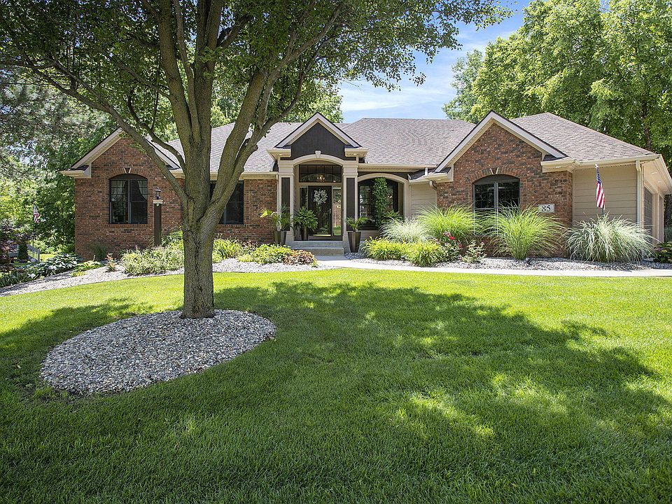 1st image of 85 Arrowhead Dr
