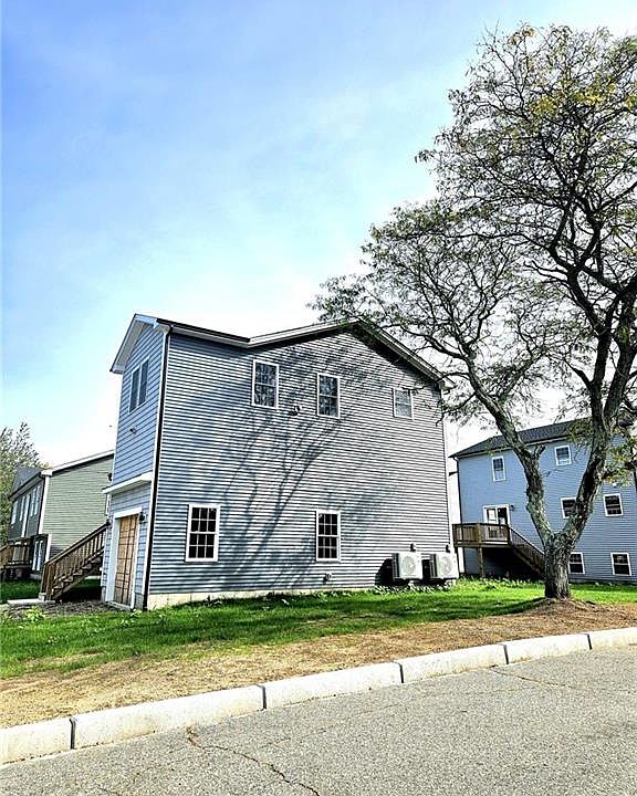 1st image of 129 1st Ave