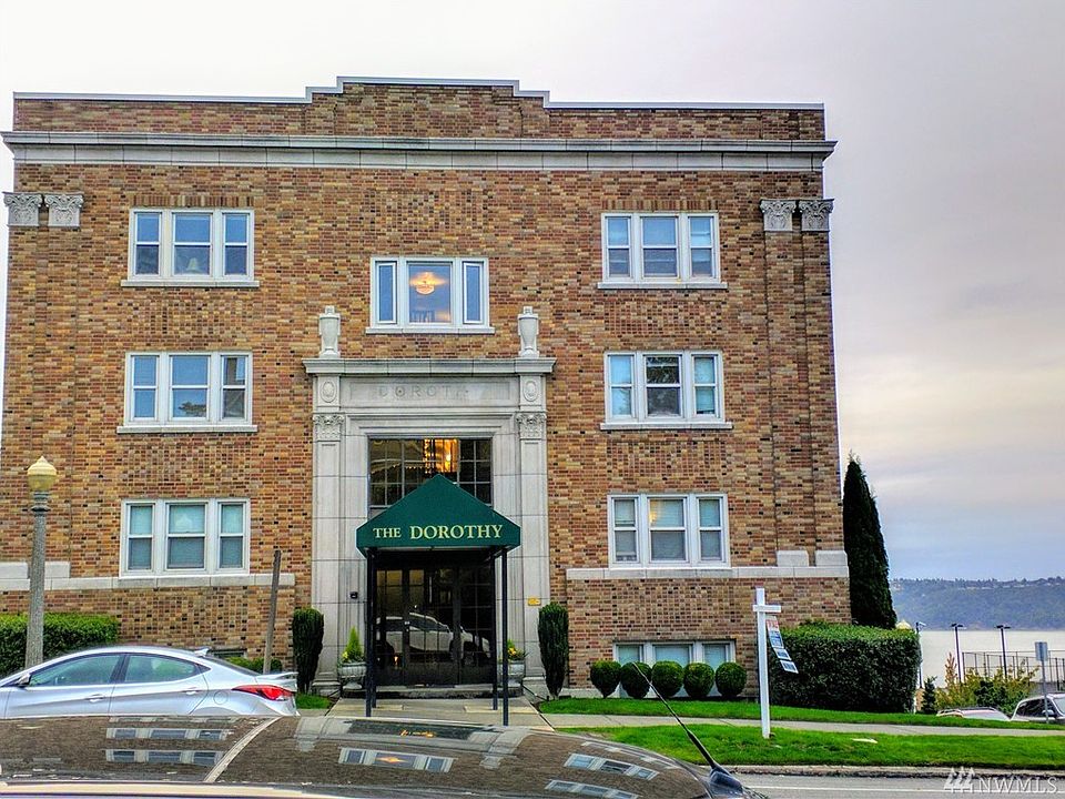 1st image of 301 N Tacoma Ave Unit 307