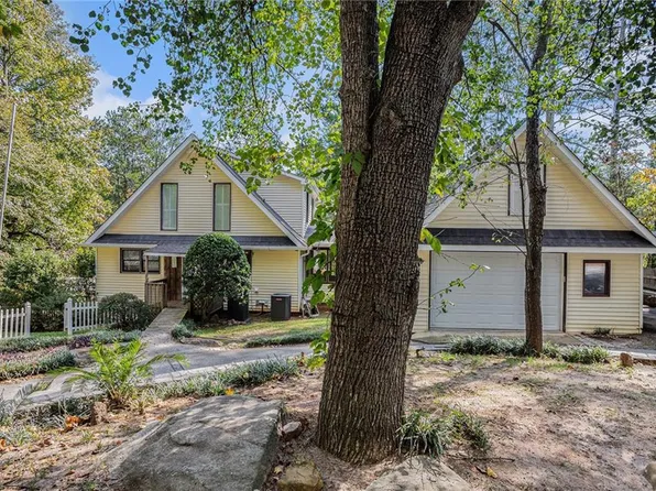 2370 Lucas Dr NE, Conyers, GA 30012