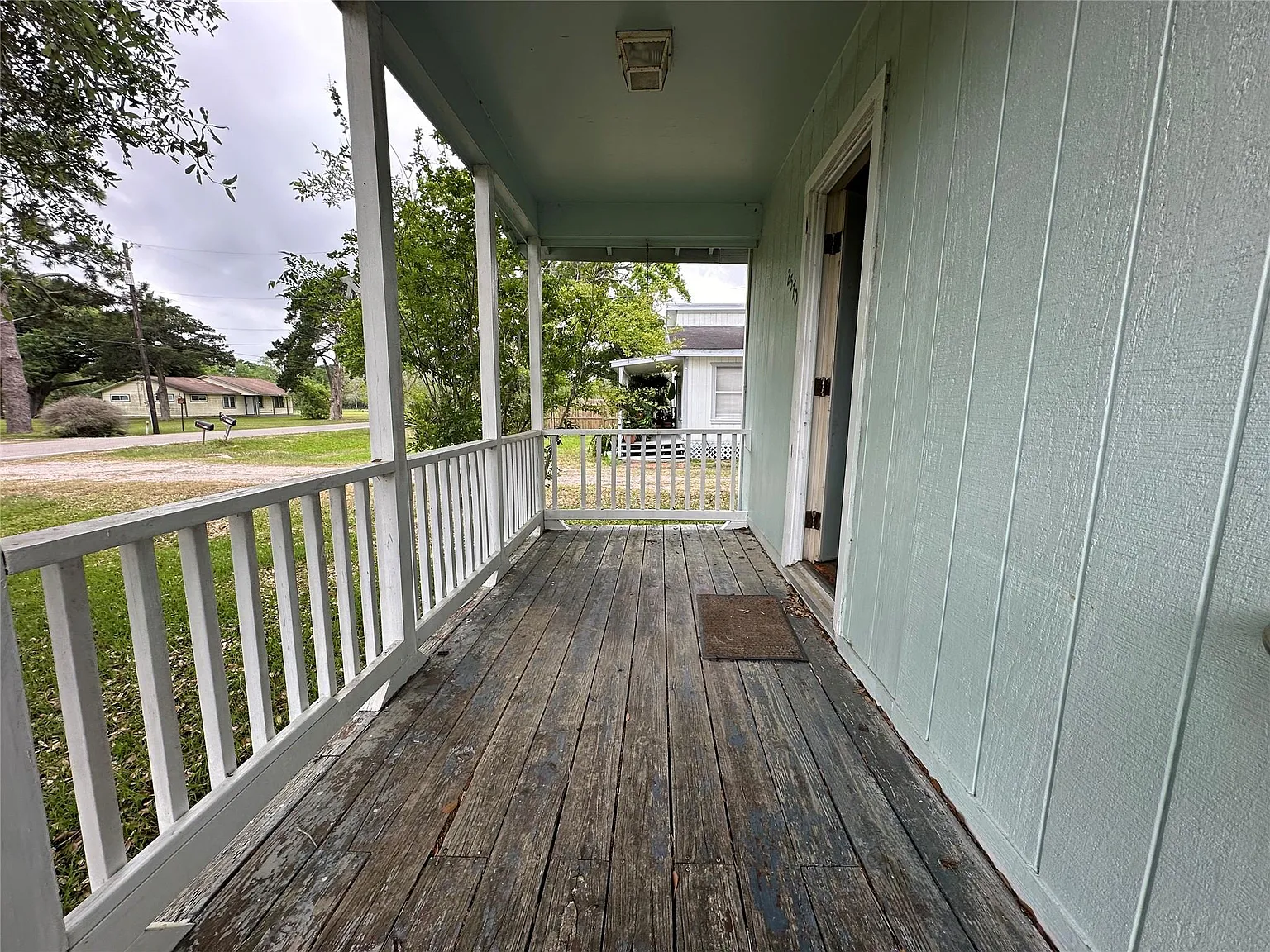 2 bed, 1.0 bath, 1122 sqft, $1,200 — Photo 4