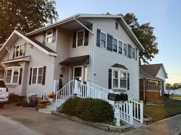 203 S Mulberry St, Effingham, IL 62401