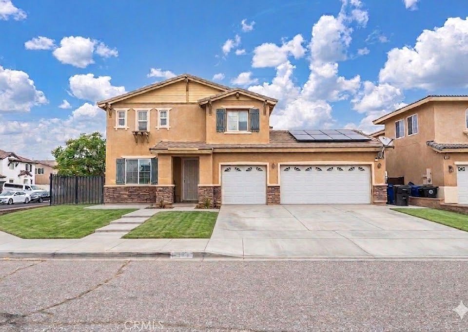1st image of 11746 Grotto Hills Ln