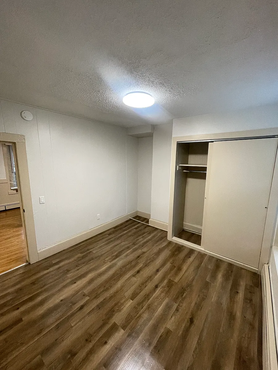 Building Photo - 222 Amory St #2