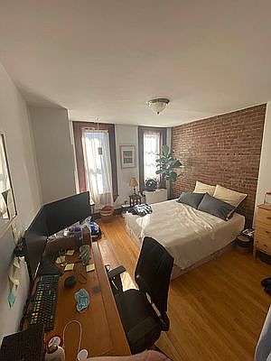 1st image of 324 E 94th St #5FR