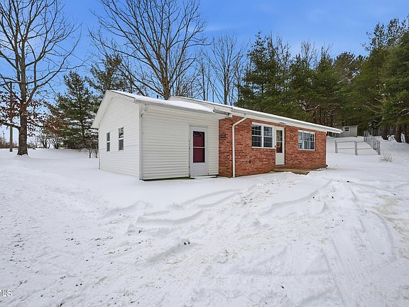 2nd image of 9370 Adwell Rd