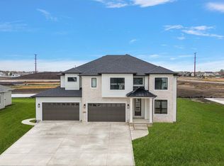 9201 Iris Dr, Saint John, IN 46373