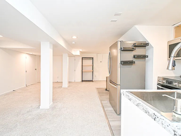 2216 Burnett Ave #2 — Photo 2