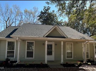 1204 Margaret St, Ocean Springs, MS 39564