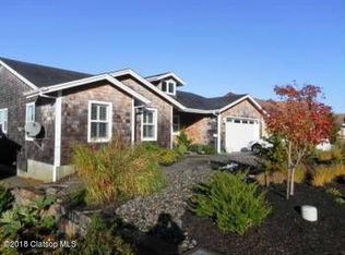 2073 Cooper Dr, Seaside, OR 97138