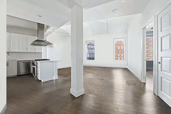 Rented by REAL New York | media 2