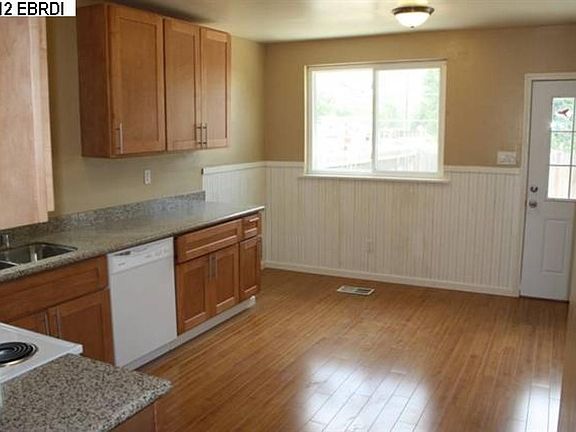 2nd image of 501 K St