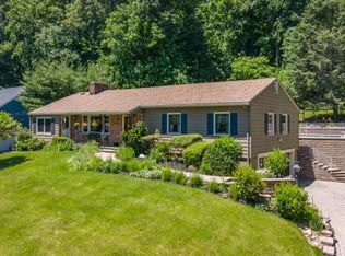 36 Leamoor Dr, Morris Plains Boro, NJ 07950
