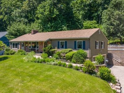 36 Leamoor Dr, Morris Plains, NJ, 07950
