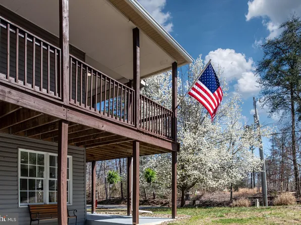 429 Belle Plains Rd, Fredericksburg, VA 22405