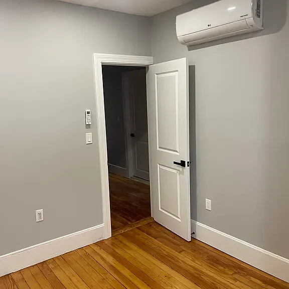 42 Saxton St #2 — Photo 9