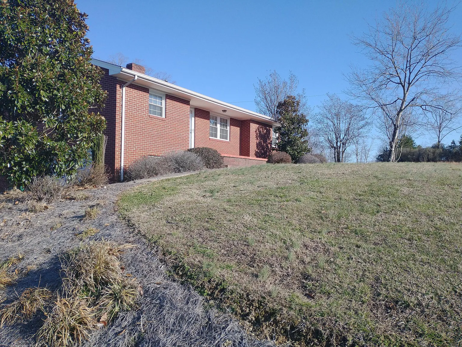 3 bed, 1170 sqft, $1,500 — Photo 2