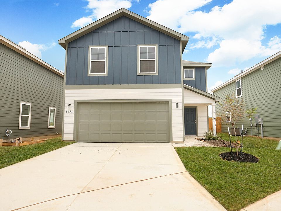 8656 Merlin Cove