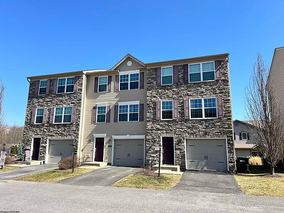 4th image of 40 Barrington Ct Suite 103