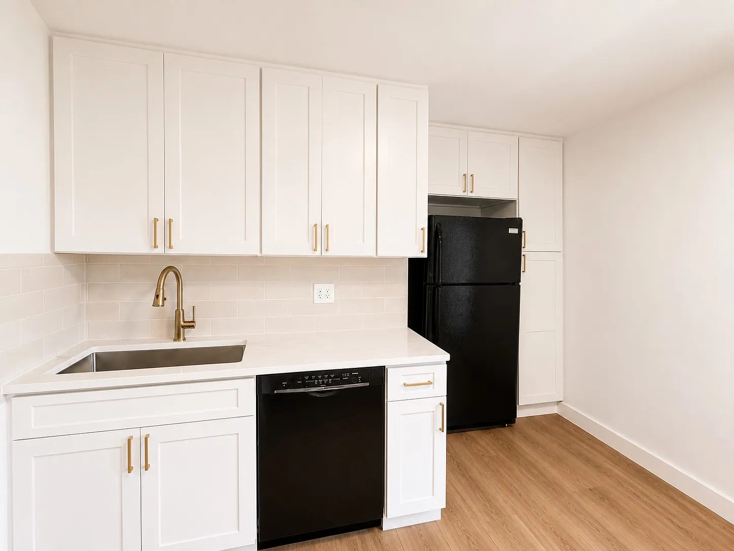 3 bed, 1.5 bath, 1686 sqft, $3,500 — Photo 3