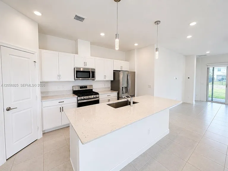 1416 Haywagon Trl #1416 — Photo 4