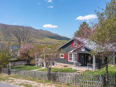 117 16th St, Buchanan, VA, 24066
