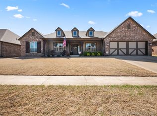 1016 E 135th Pl, Glenpool, OK 74033