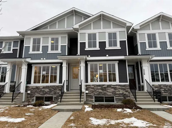 334 W Sundown Rd, Cochrane, AB T4C 2T2