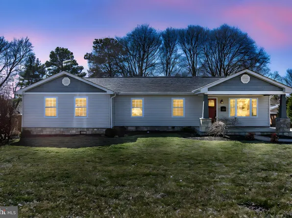 5004 Laburch Ln, Annandale, VA 22003