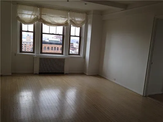 Rented by Domus Realty | media 59