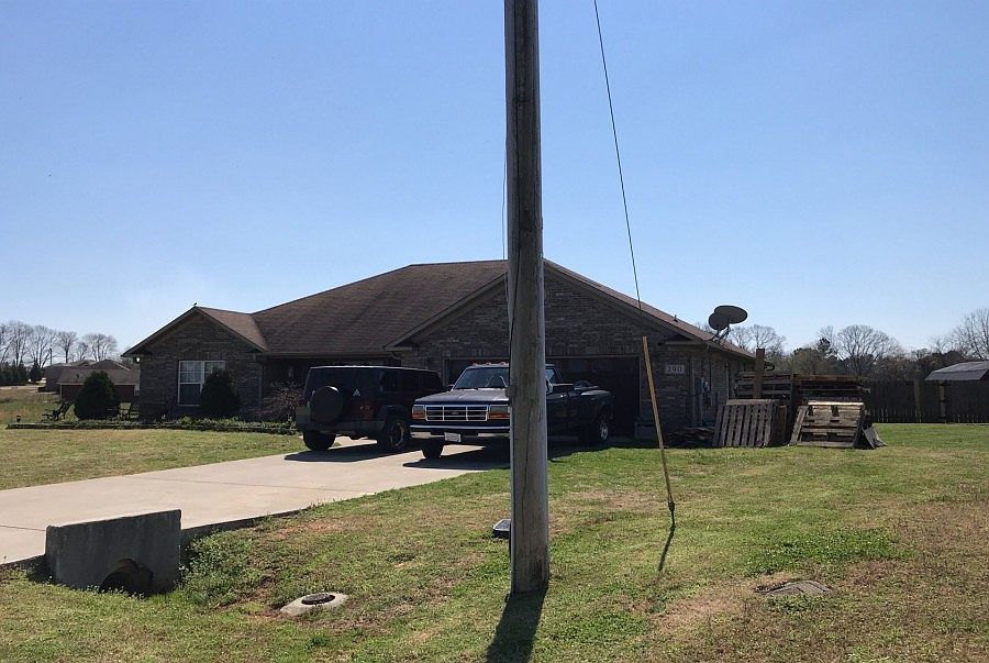 2nd image of 290 Eagle Ridge Dr