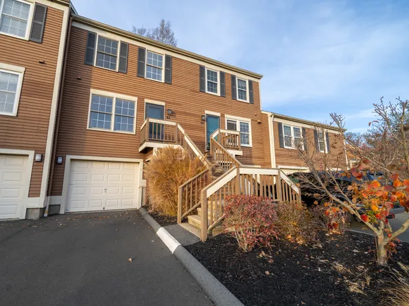 5 Foxbridge Village Road #5, Branford, CT 06405