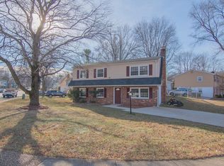 5001 Linfield Dr, Woodbridge, VA 22193