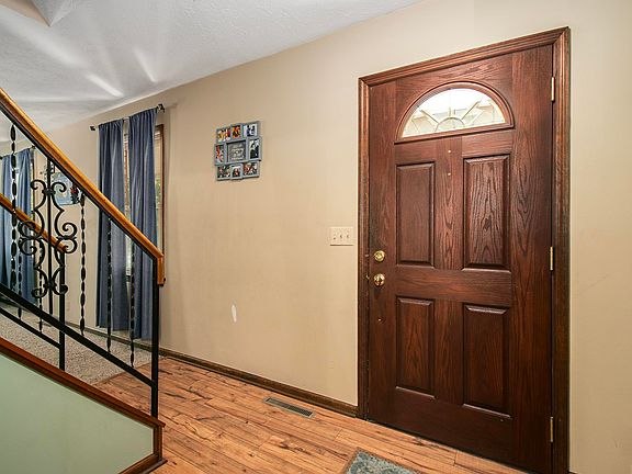 3rd image of 1724 N Bay Dr