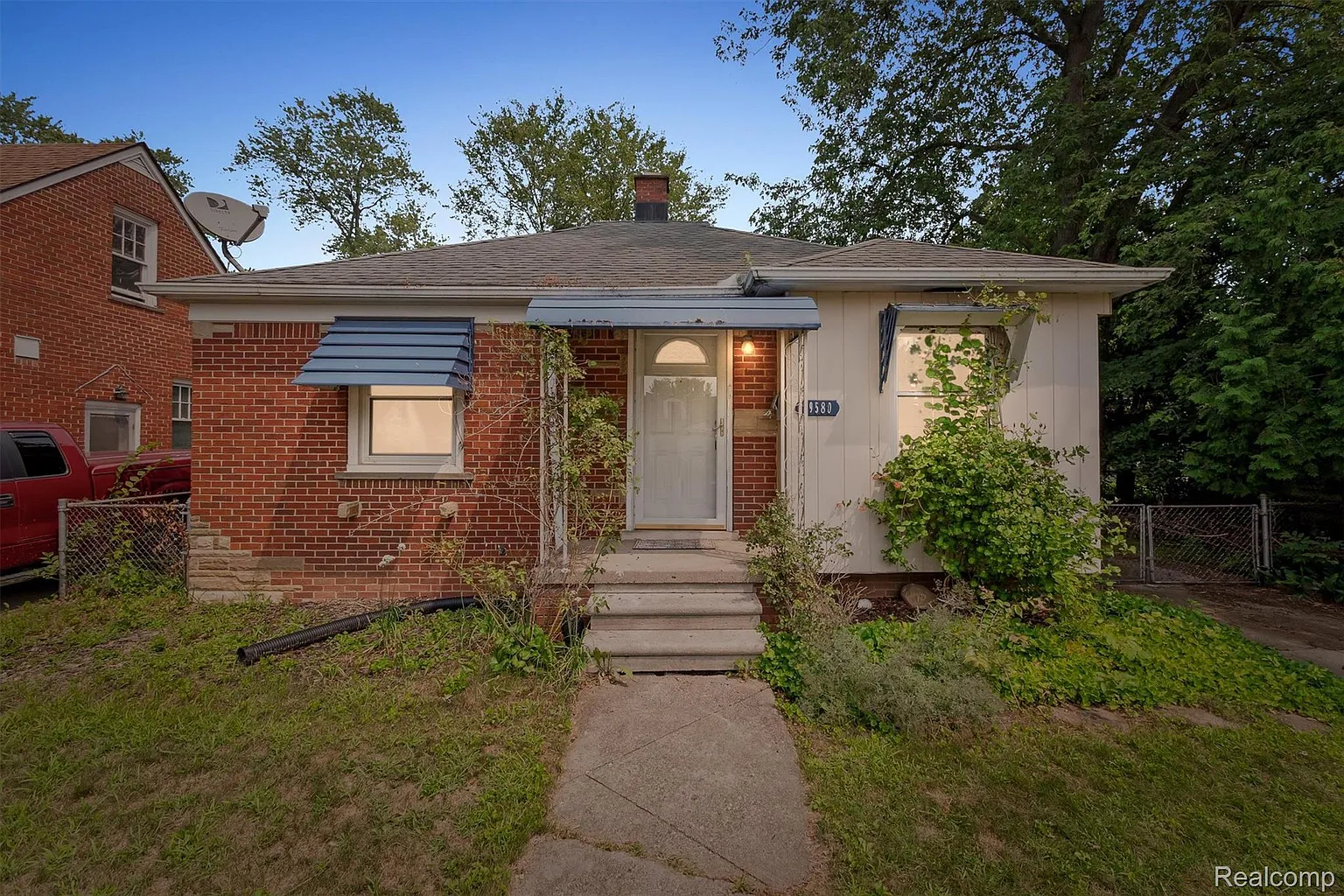 19580 Brady photo 1